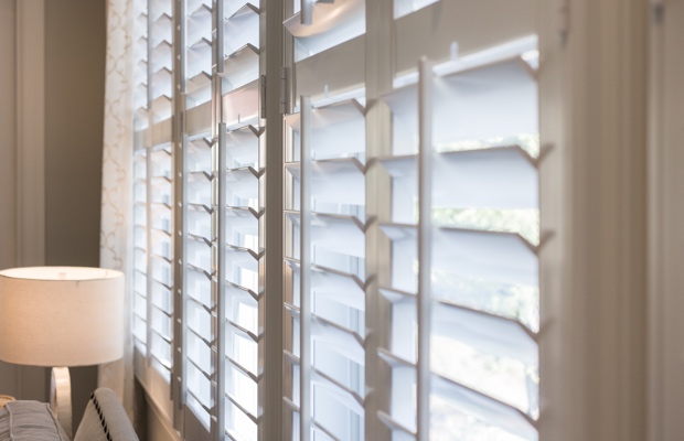 Good Faux Wood Shutters vs Inferior Faux Wood Shutters in Honolulu |  Sunburst Shutters Honolulu
